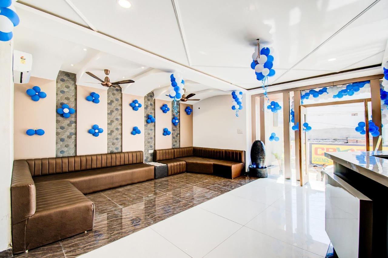 Fabhotel Prime Om Epic Vijay Nagar Indore Buitenkant foto