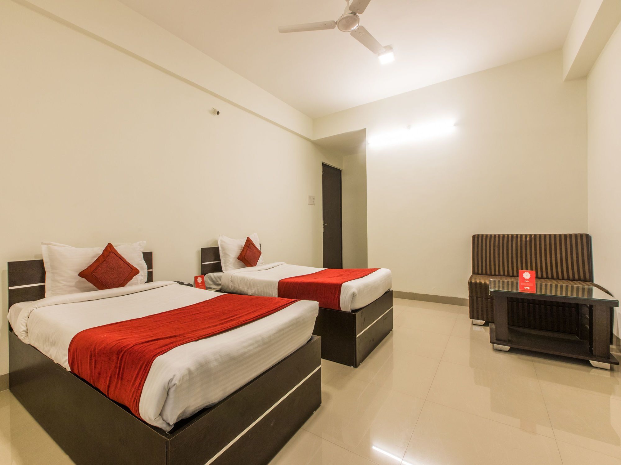 Fabhotel Prime Om Epic Vijay Nagar Indore Buitenkant foto