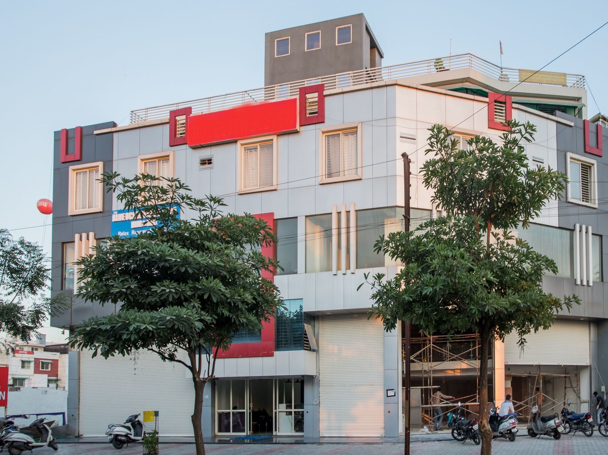 Fabhotel Prime Om Epic Vijay Nagar Indore Buitenkant foto