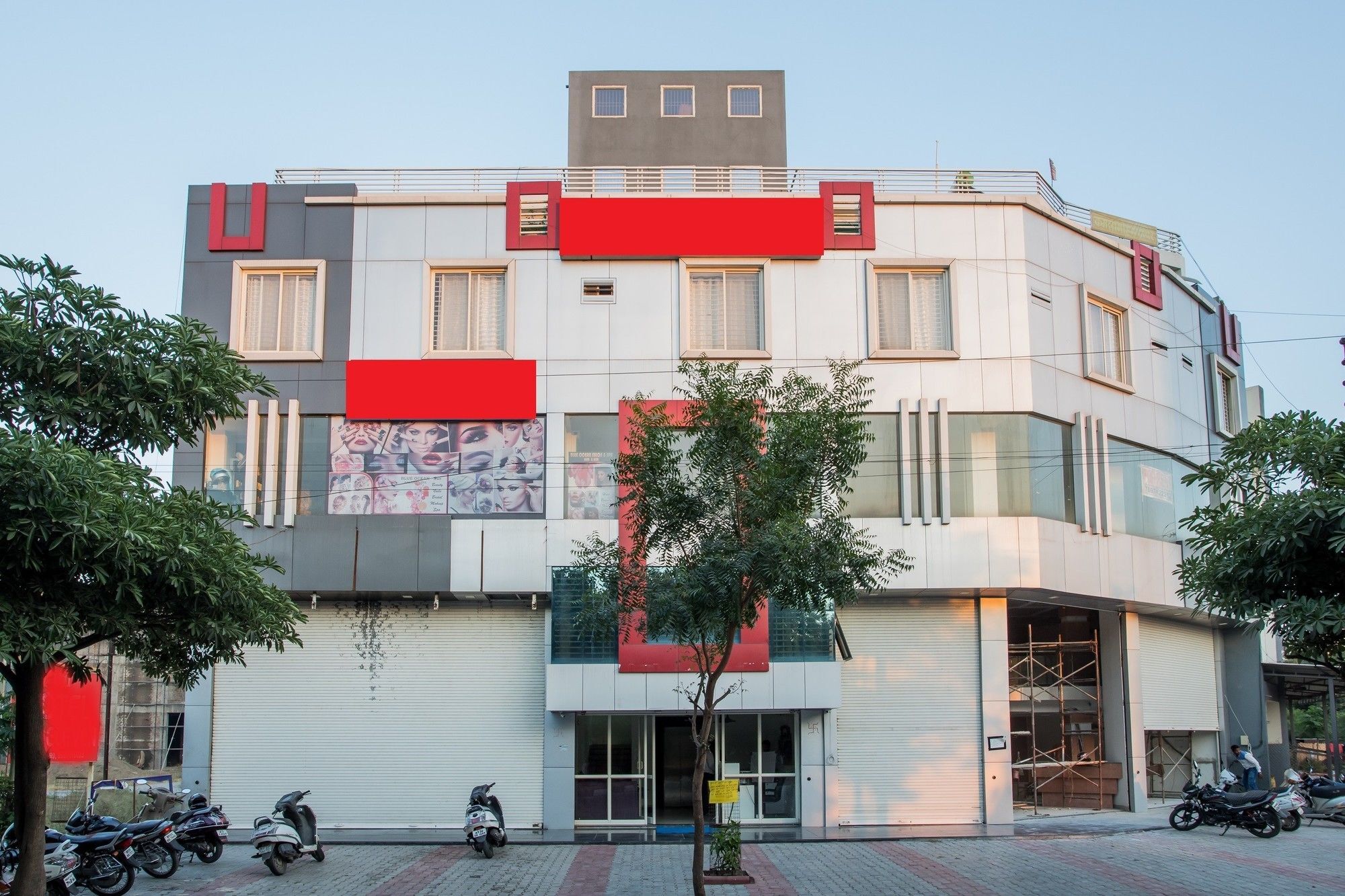 Fabhotel Prime Om Epic Vijay Nagar Indore Buitenkant foto